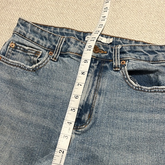 Bershka Light Blue Denim Crop Straight Jeans.  Size 6 - Picture 8 of 11